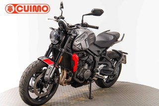 TRIUMPH TRIDENT 660