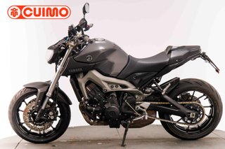YAMAHA MT 09