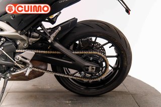 YAMAHA MT 09