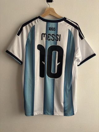 Camiseta Argentina Messi 10 Mundial Talle M