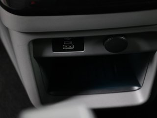 Ford Grand Tourneo Custom BEV 64kWh L2 Titanium X 160 kW (218 CV)