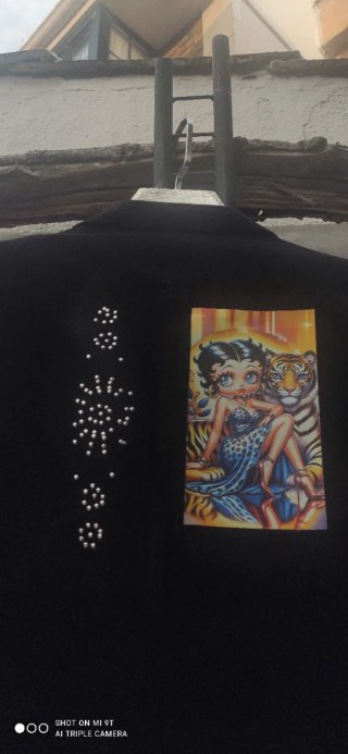Americana Vintage Pre-Loved