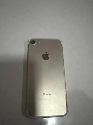 Telefoni mobili Redmi e iPhone 7