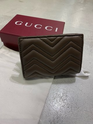 Cartera Gucci Marrón Chevron GG Marmont