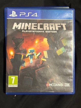 Consola PS4 Pro Blanca + 4Juegos + 1 mandl