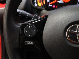Toyota Aygo 1.0 70 x-play 53 kW (72 CV)