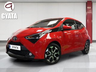 Toyota Aygo 1.0 70 x-play 53 kW (72 CV)