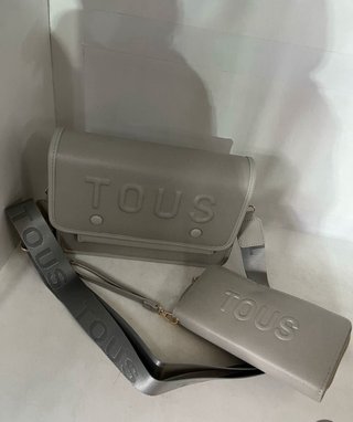 Conjunto bolso y cartera Tous blanco