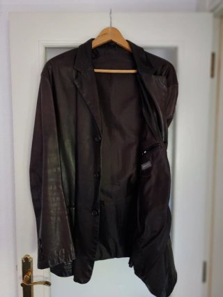 Chaquetón de piel hombre tres cuartos