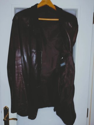 Chaquetón de piel hombre tres cuartos