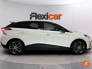MG MG4 64kWh Luxury