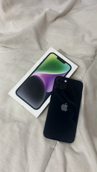iPhone 14 Negro/Morado