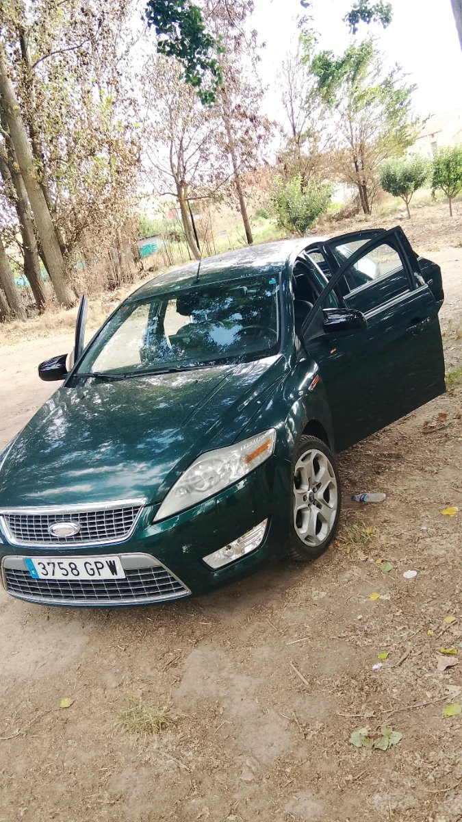 Ford Mondeo 2009 - foto 1