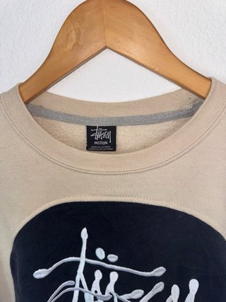 Sudadera Stüssy Beige y Negra Bordada