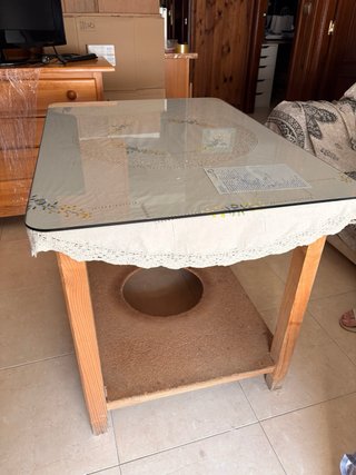 Mesa de madera y cristal. URGENTE!