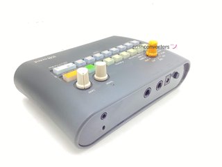 otro equpamiento dj korg kr mini