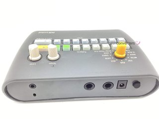 otro equpamiento dj korg kr mini