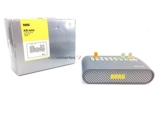 otro equpamiento dj korg kr mini