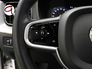Volvo XC60 T6 Recharge R-Design AWD Auto 250 kW (340 CV)