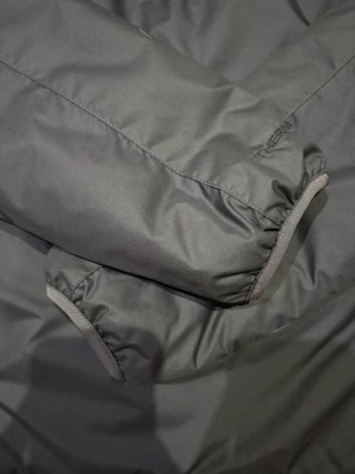 Chaqueta Nike Negra con Capucha Techwear