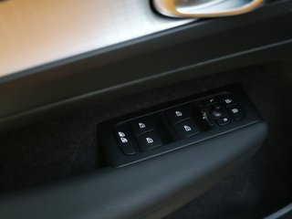 Volvo XC40 T4 PHEV Recharge Core Auto 155 kW (211 CV)