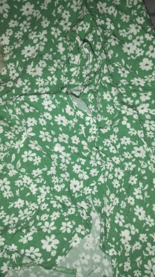 BERSHKA: Falda larga floral verde