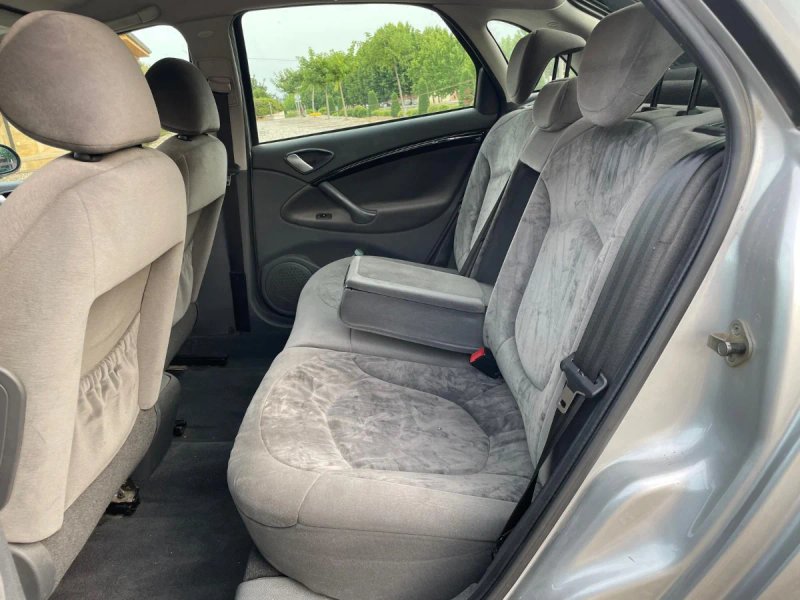 Citroën C5 2.0 HDI S 2008, foto 17