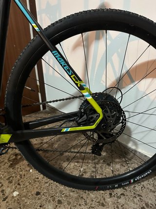 Focus Mares CX Carbon Gravel