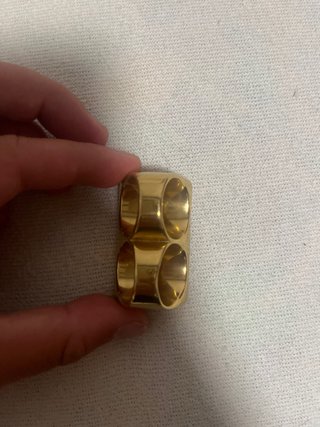 Anillo bañado en oro con bandera gitana