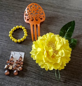 Traje flamenca artesanal estilo rociero