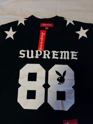 Camiseta Supreme x Playboy