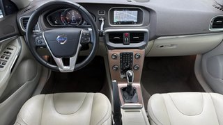 VOLVO V40 CROSS COUNTRY berlina con porton 2.0 D3 SUMMUM AUTO 5P