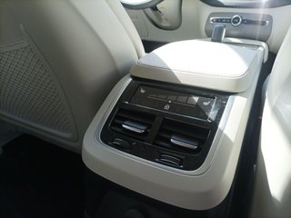 VOLVO XC90 2.0 T8 PHEV CORE RECHARGE AWD AT 455 5P 7 Plazas