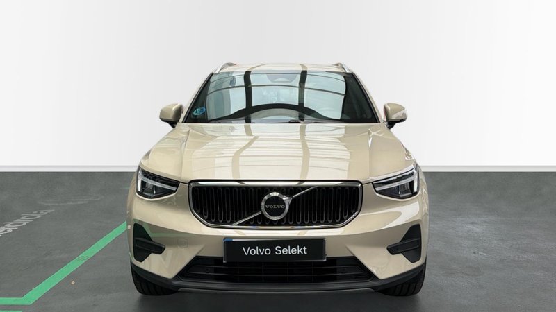 Volvo XC40 2025, foto 9