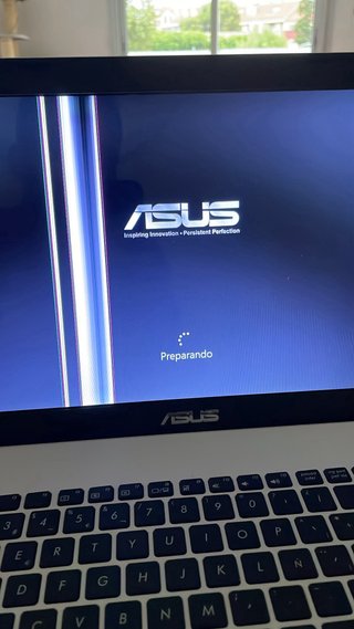 Portátil Asus Negro y blanco