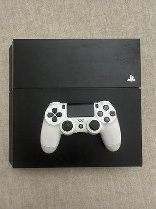 Play station 4 500 GB + Mando Blanco