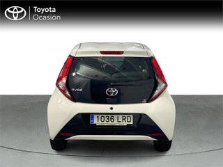 TOYOTA Aygo 70 x-play