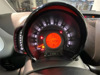TOYOTA Aygo 70 x-play