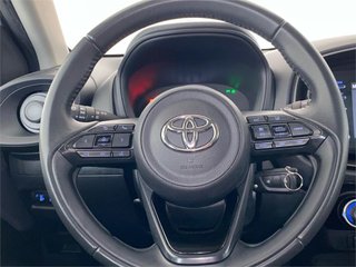 TOYOTA Aygo X Cross Play