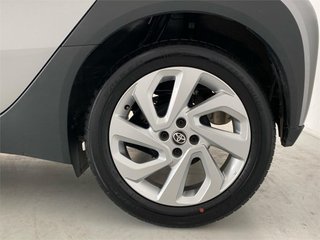 TOYOTA Aygo X Cross Play