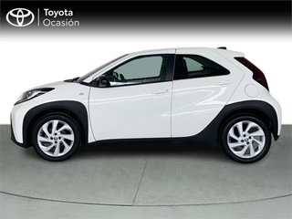 TOYOTA Aygo X Cross Play