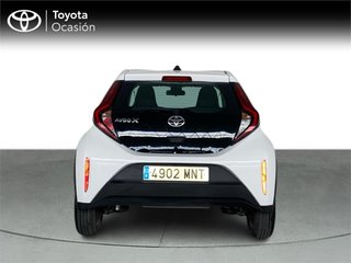 TOYOTA Aygo X Cross Play