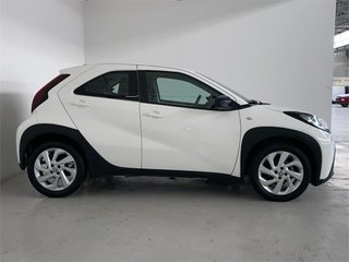 TOYOTA Aygo X Cross Play