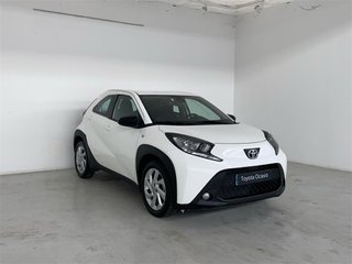 TOYOTA Aygo X Cross Play