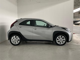 TOYOTA Aygo X 5 Puertas Play 70 Manual 5v