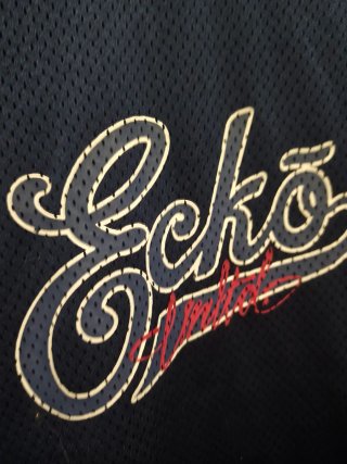 Camiseta Ecko Unltd azul marino y Blanca