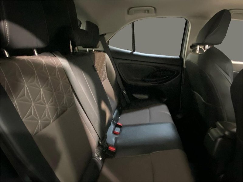 Toyota Yaris 1.5 Style 2021, foto 27