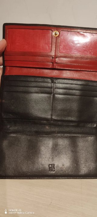 Cartera Carolina Herrera CH Beige y Roja