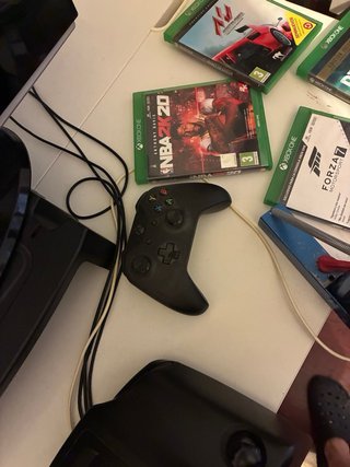 Xbox One + Volante Logitech + Pedales + freno mano