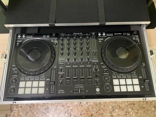 Mesa DJ Pioneer DDJ-1000